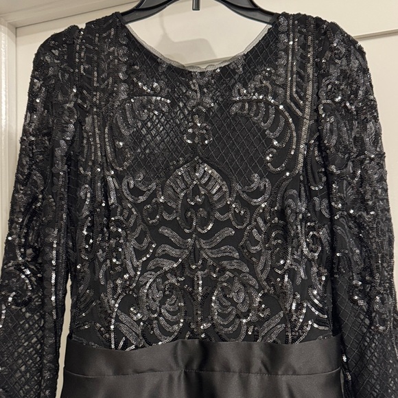 BETSY & ADAM Gala Gown Embroidered-Bodice Combo Gown size 10 LIKE NEW - Picture 8 of 15